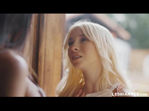 ❤️ A rapariga chega a casa alguns meses depois e acaba por comer a rata da sua madrasta ❤ Porno em nós ️❤